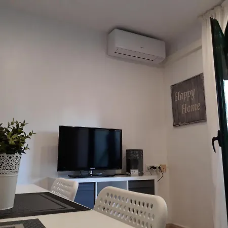 Apartamento Royal Apartament-200m From Beach- Wifi